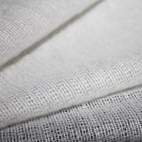 11640 Sullivans Heavyweft Fusible Interfacing - 120cm - White