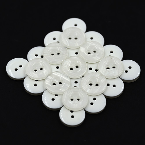 13985 Sullivans 15mm Round Plastic Button - Pearl White - 36 In A Tube