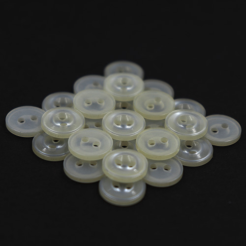 14573 Sullivans 11mm Two Hole Round Plastic Button 2 Hole - Clear Cream - 76 In A Tube