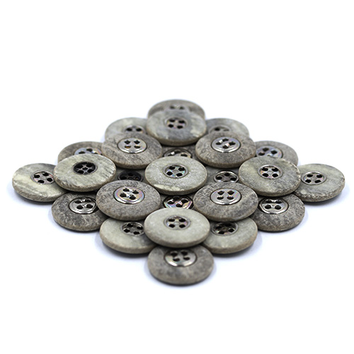 14578 Sullivans 21mm Round Plastic Button 4 Hole - Sandstone Effect With Silver Centre - 22 In A Tube