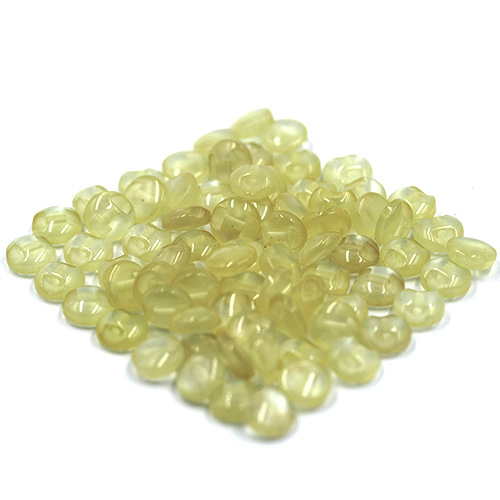 14642 Sullivans 8mm Round Plastic Button With Shank - Cream - 73 In A Tube