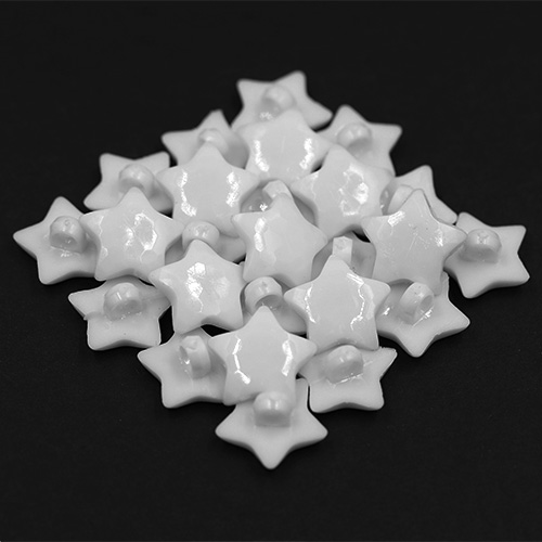 14802 Sullivans 15mm Kids Plastic Button With Shank - White Star - 35 In A Tube