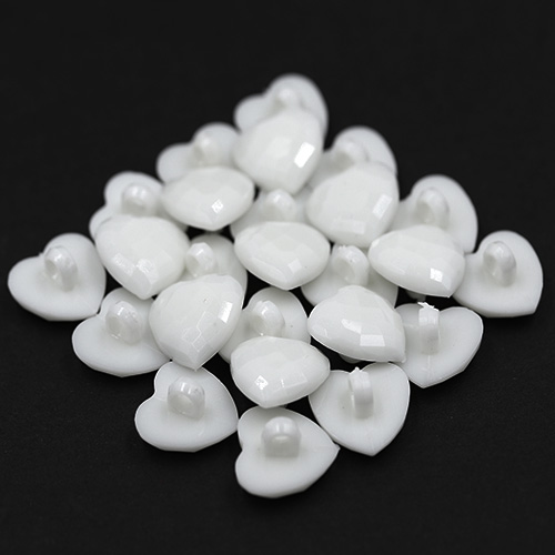 14818 Sullivans 15mm Kids Plastic Button With Shank - White Heart - 35 In A Tube