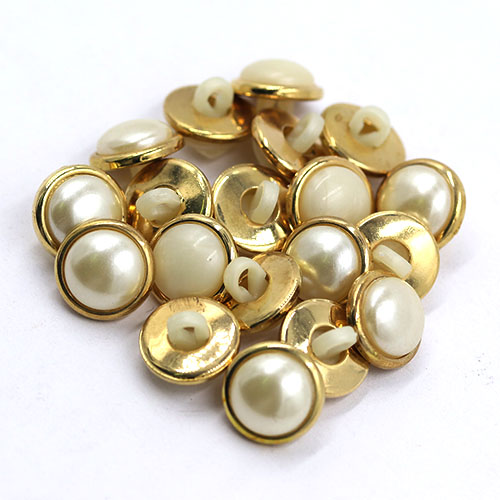 14851 Sullivans 13mm Round Pearl Plastic Button Surrounded With Gold Detailing - 20 In A Tube 