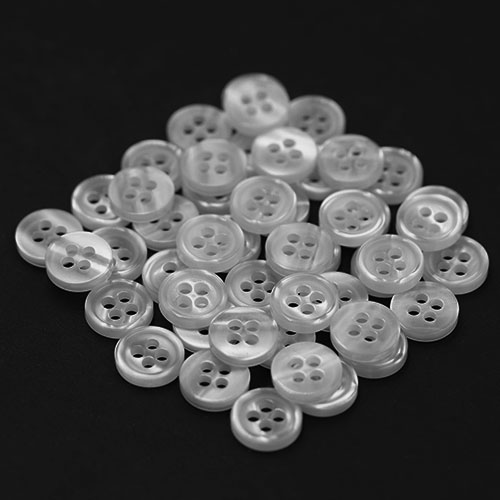 15304 Sullivans 10mm Round Plastic Button 4 Hole - Clear - 47 In A Tube