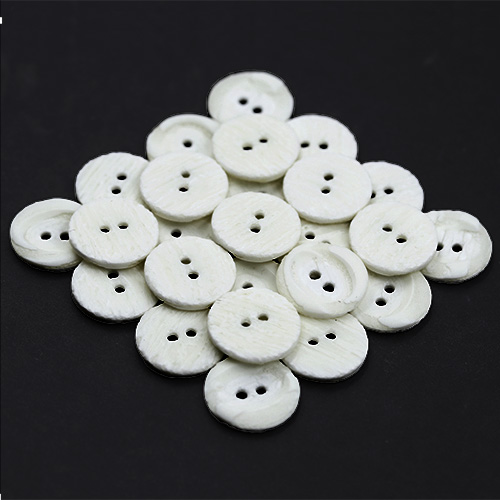15329 Sullivans 18mm Round Plastic Opaque Button 2 Hole - White - 26 In A Tube