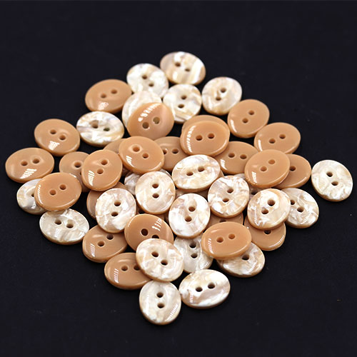 15371 Sullivans 15mm Oval Plastic Button 2 Hole  - White/natural  - 130 In A Tube