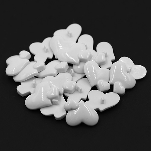 15476 Sullivans 30mm Heart Shaped Plastic Shank Button With Smaller Heart - White - 34 In A Tube