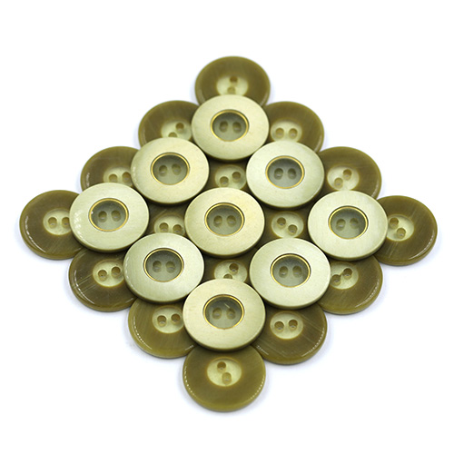 15791 Sullivans 21mm Clear Round Plastic Button 2 Hole With Block Border - Khaki - 11 In A Tube