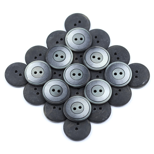 15920 Sullivans 16mm Three Ringed Round Plastic Button 2 Hole - Dark Grey - 14 In A Tube