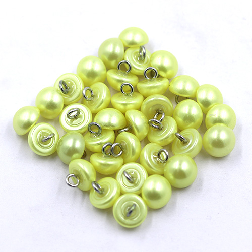 16683 Sullivans 10mm Pearl Plastic Button With Shank - Lemon - Bag Of 100