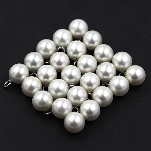 16707 Sullivans 10mm Pearl Plastic Button With Metal Shank - White - 29 In A Tube