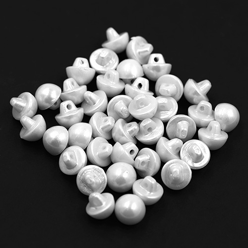 16749 Sullivans 10mm Pearl Plastic Button With Shank - White - Bag Of 100