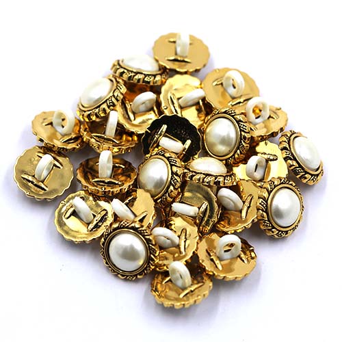 17849 Sullivans 14mm Round Pearl Plastic Button Surrounded With Gold Detailing - 25 In A Tube 