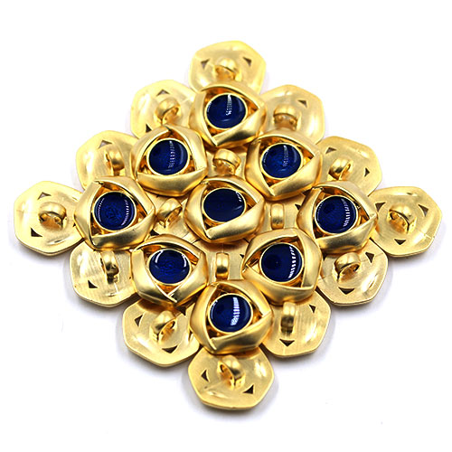 17855 Sullivans 18mm Round Plastic Button Surrounded With Gold Detailing - Navy - 21 In A Tube 