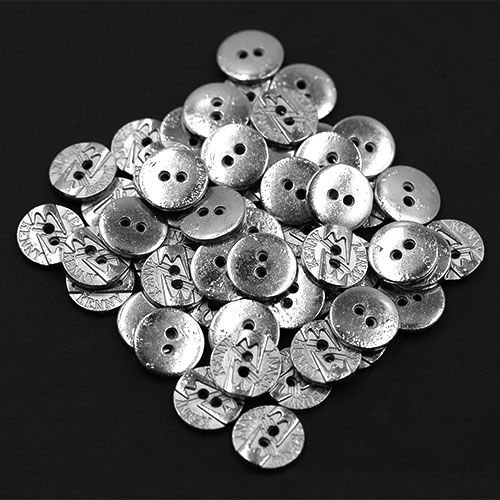 19037 Sullivans 15mm Round Metal Button With Raised Pattern - Silver - 67 In A Tube
