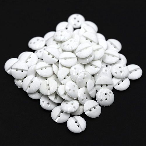 19059 Sullivans 12mm Round Plastic Button With Indented Strip - White - 76 In A Tube
