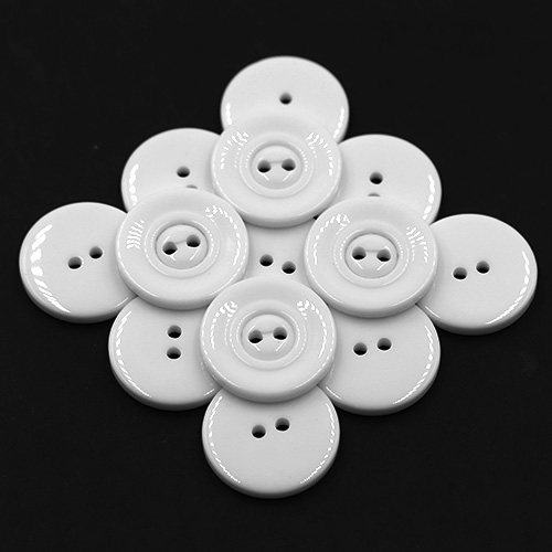 19211 Sullivans 25mm Round Plastic Button With Raised Edge - White - 40 In A Tube