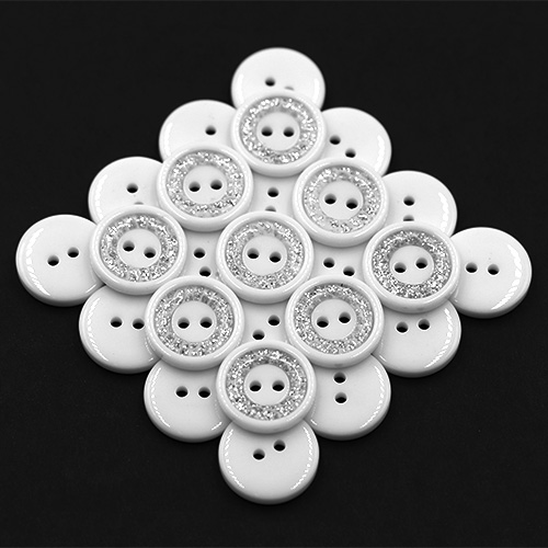 19215 Sullivans 18mm Round Plastic Button 2 Hole With Diamonte Circle - White - 55 In A Tube