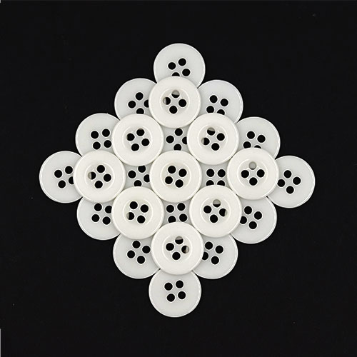 19393 Sullivans 15mm Round Plastic Buttons With Four Holes & Depressed Centre - White - 95 In A Tube