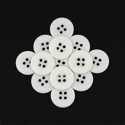19394 Sullivans 18mm Round Plastic Buttons With Four Holes & Depressed Centre - White - 75 In A Tube