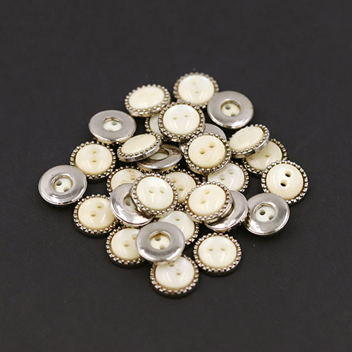 19507 Sullivans 12mm Round Plastic Buttons With Two Holes - Pearlised With Silver Border - 27 In A Tube