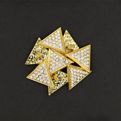 19842 Sullivans 22mm Diamonte Triangle Shank Button - Gold - 9 In A Tube