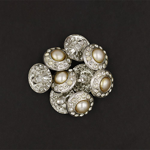 19847 Sullivans 15mm Pearl Encased By Diamonte Round Shank Button - Silver - 6 In A Tube