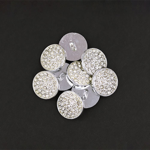 19850 Sullivans 15mm Round Diamonte Shank Button - Silver - 8 In A Tube