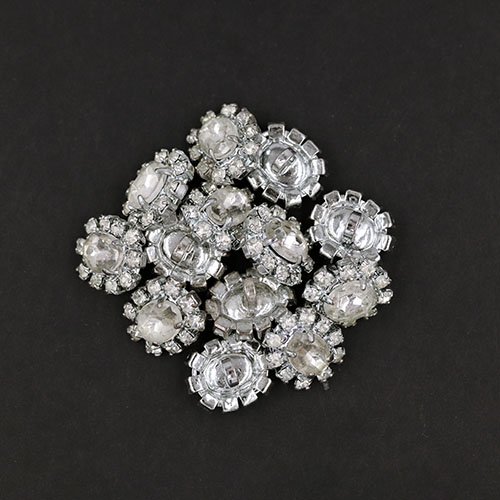 19864 Sullivans 13mm Diamonte Round Shank Button - Cluster Style - Silver - 7 In A Tube