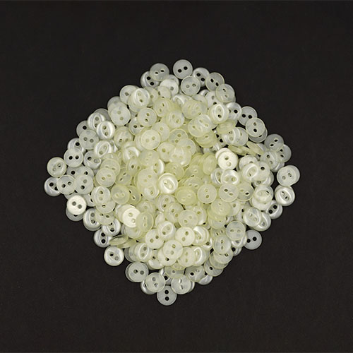 20230 Sullivans 8mm Two Hole Fish Eye Doll Plastic  Buttons - Cream - 180 In A Tube