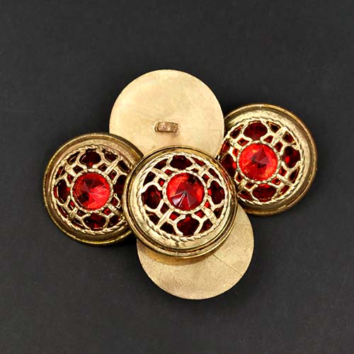 20275 Sullivans 43mm One Terrific Button - Round Red Encased With Gold Detailing - 1 Pc