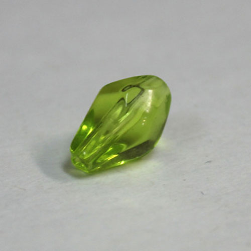 28186 Bead Teardrop 7x10mm Light Green