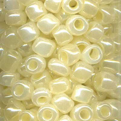 29148 Seed Bead Size 8 Pearl Ivory