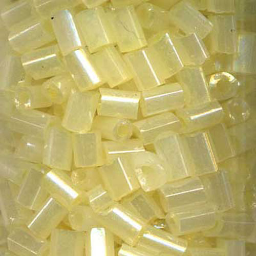 29202 Bead Bugle 2.5mm Pearl Ivory