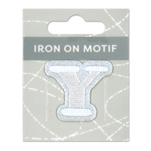 29862 Motif Iron On 35mm White Y
