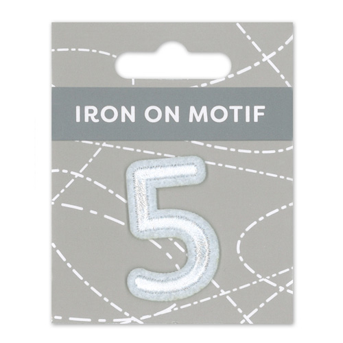 29869 Motif Iron On 35mm White 5