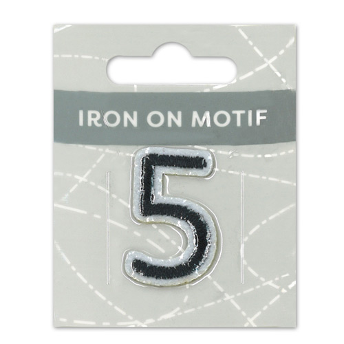 29905 Motif Iron On 35mm Black 5