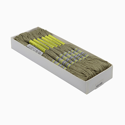 45149 Stranded Cotton 8 M Dmc 642