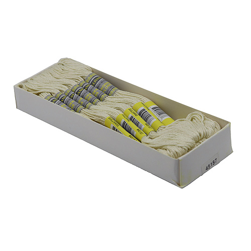 45187 Stranded Cotton 8 M Dmc 746