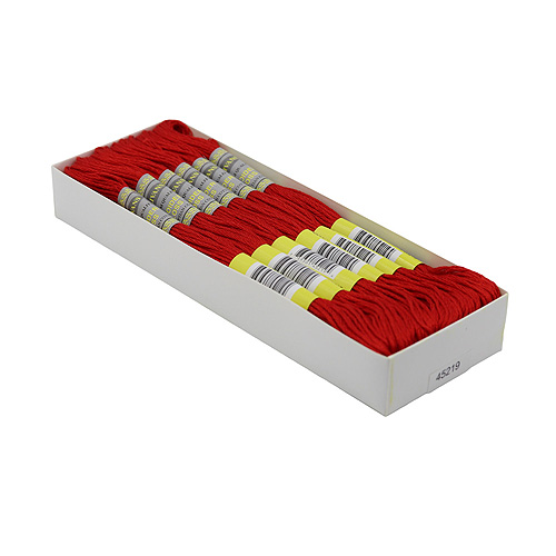 45219 Stranded Cotton 8 M Dmc 817