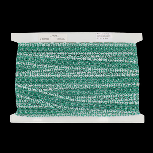 61107 Lace Eyelet 30mm Xmas Green