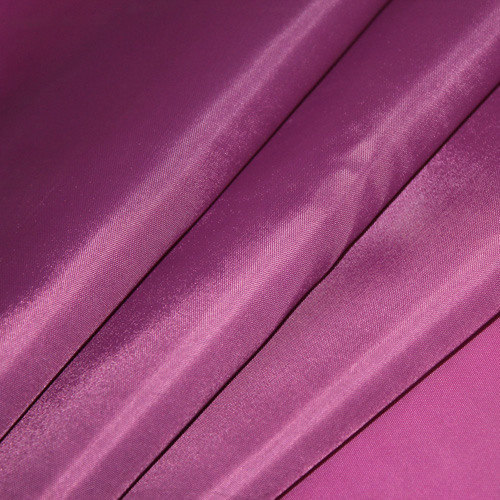 62748 Polysheen 150cm Fuchsia