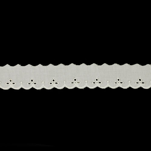 65226 Cambric Lace 30mm Cream