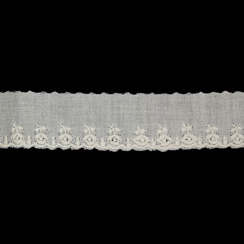 65301 Cambric Lace 30mm Dark Cream