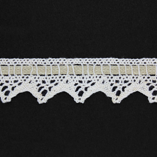 69002 Torchon Lace 30mm Natural