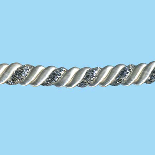 80390 Cord Twisted 6mm White Silver Lurex