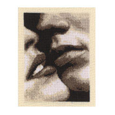 86396 Cross Stitch Kit 17x22cm Kiss