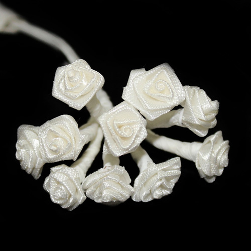 92563 Flower Small Single Cream