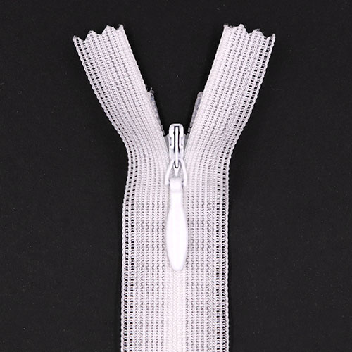 96994 Sullivans 18cm Invisible Zipper - White